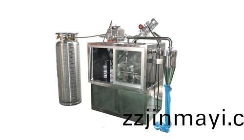塑料磨粉機(ji)的(de)研磨過(guo)程(cheng)中註(zhu)意哪些問題？